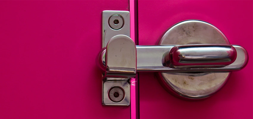 Childproof Gate Lock in Imperial Beach, California